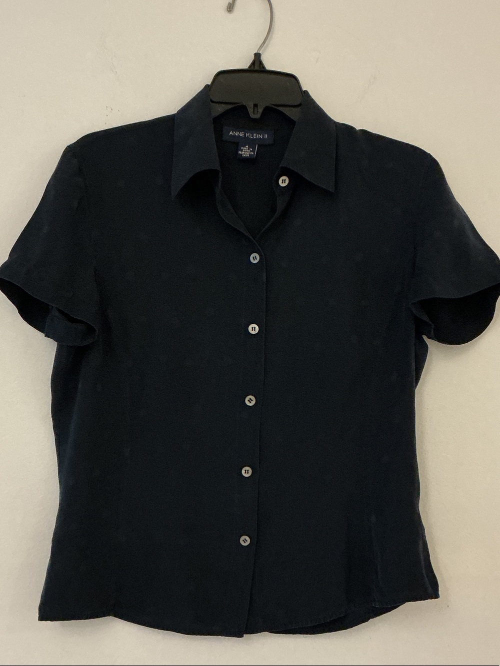 Anne Klein II Silk Navy Top. Sz 4